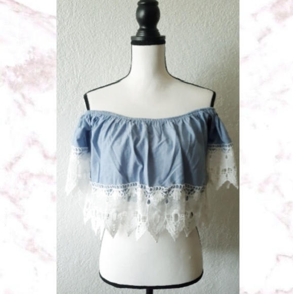 iris Tops - NWT Iris LA Lace Crop Top